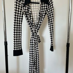Black and white Diane con Furstenberg Dress
